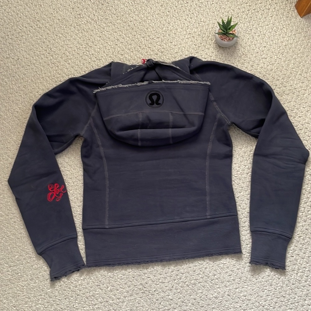 Lululemon rare remix scuba hoodie coal love special edition